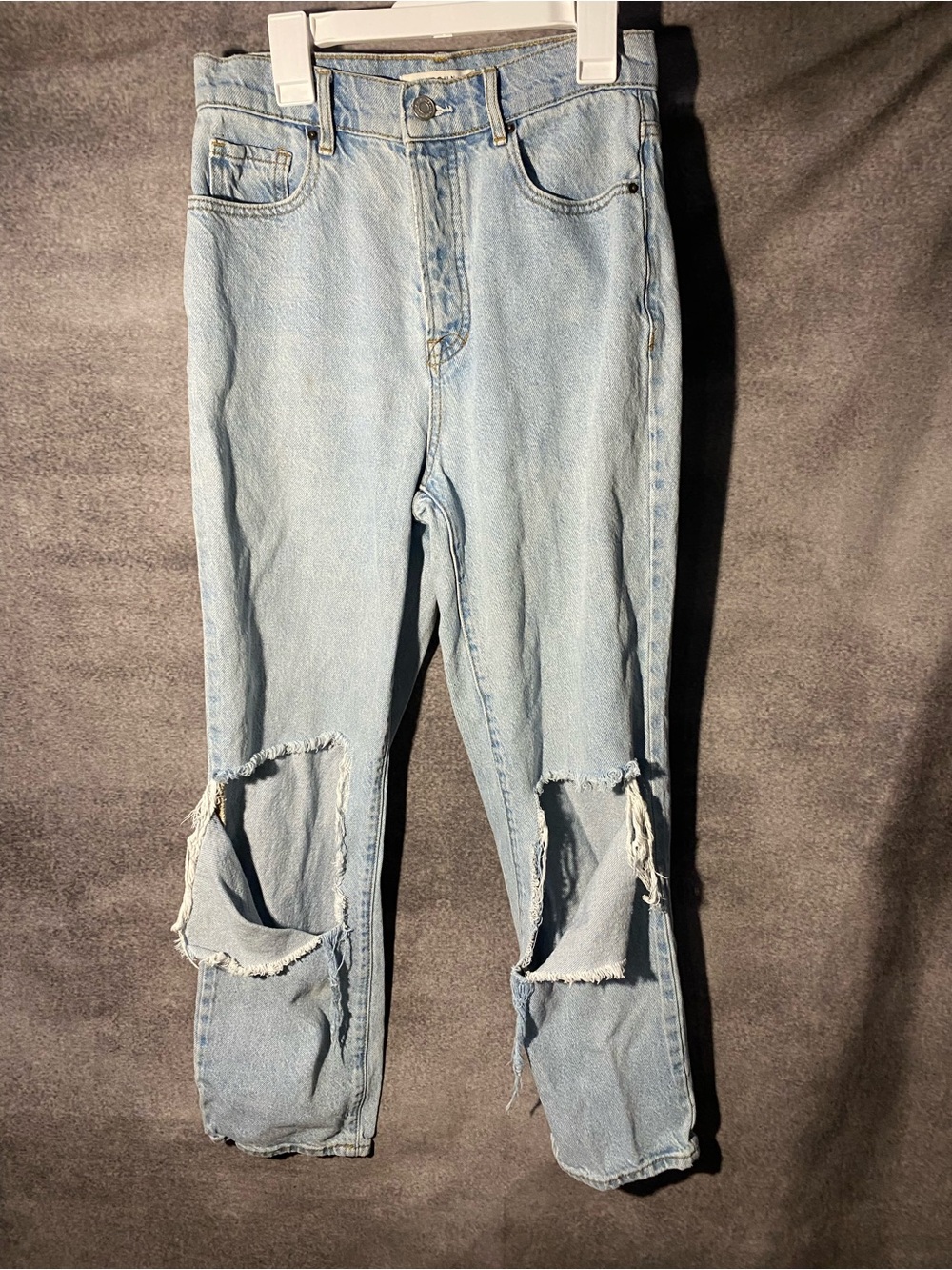 PacSun Light Wash High Rise Distressed Knee Slit Mom Jeans Womens Size 27x28